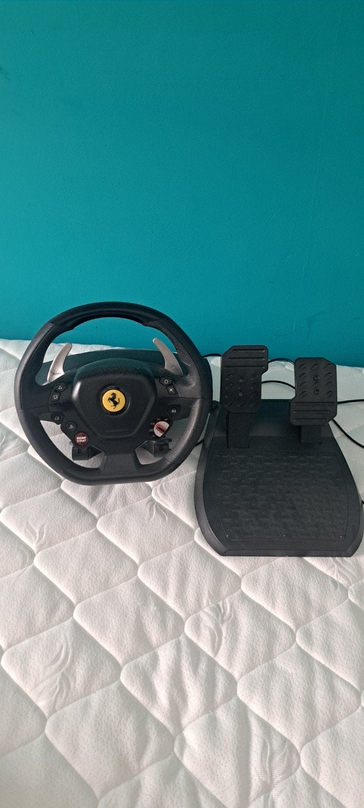Thrustmaster Ferrari Racing Wheel met pedalen, Racestuur, Gebruikt, Thrustmaster, PlayStation