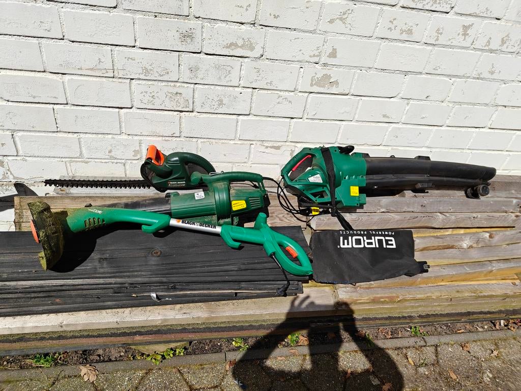 Tuin apparatuur bedraad, Ophalen