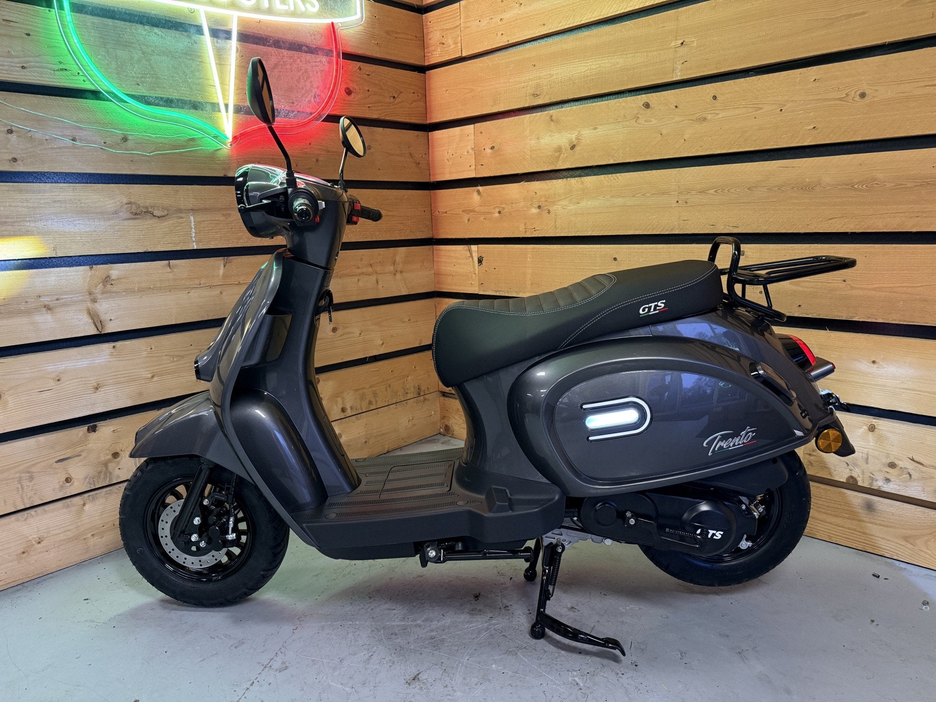 GTS Bromscooter Trento NIEUW (bj 2026), Bruin Scooterservice, Jos@bruinautoservice.nl, Nieuw, 49 cc