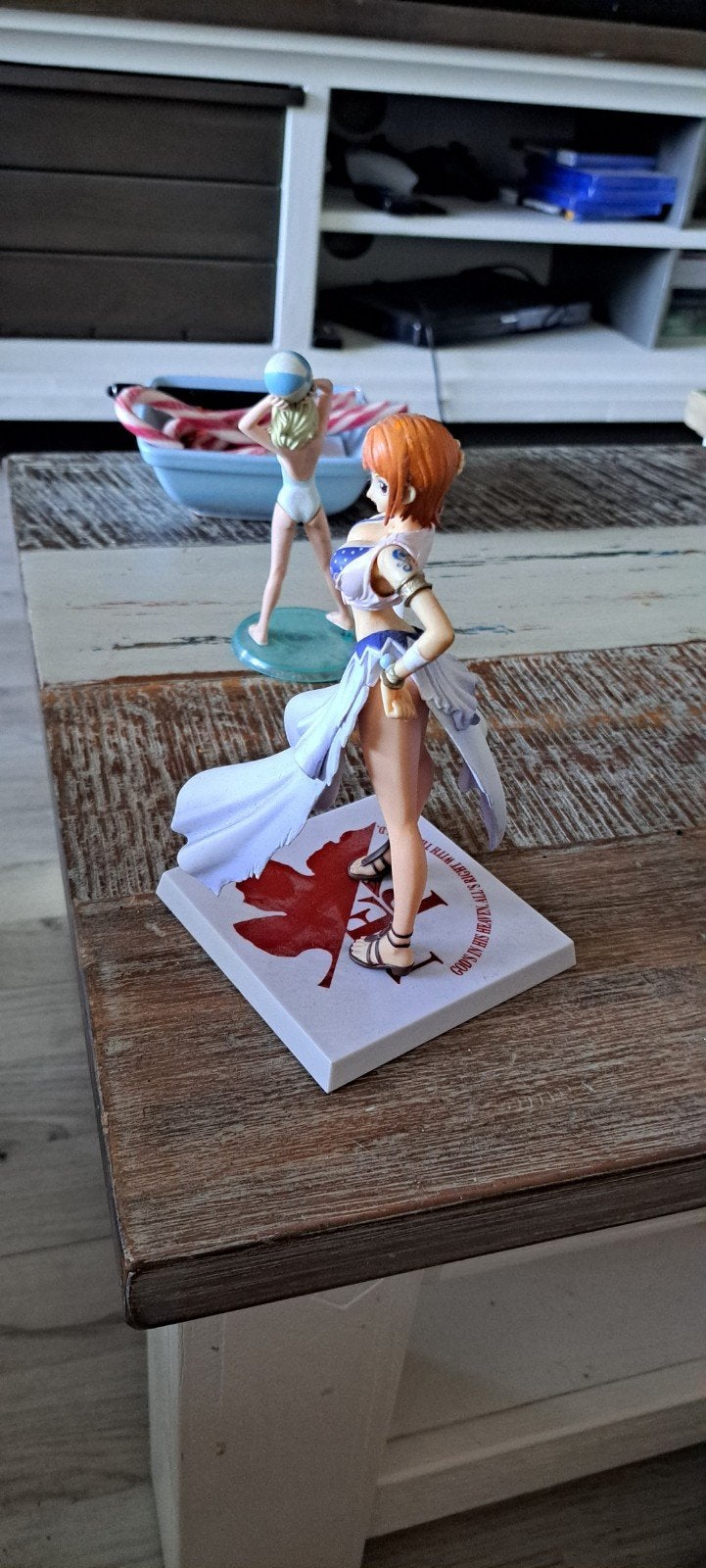 dansend beeldje, Verzamelen, Disney, Ophalen of Verzenden, Overige figuren, Zo goed als nieuw, Beeldje of Figuurtje
