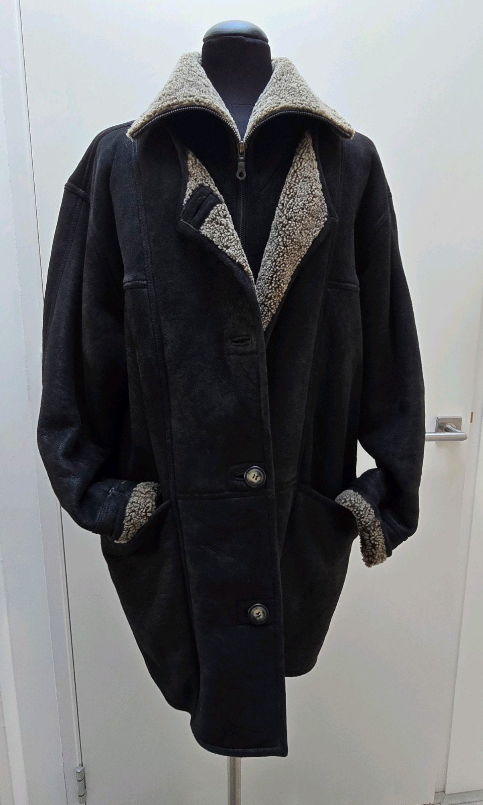 Lammy coat parka met rits en knopen echt leer en vacht mt. L, Zaffers, Zwart, Maat 42/44 (L), Ophalen of Verzenden