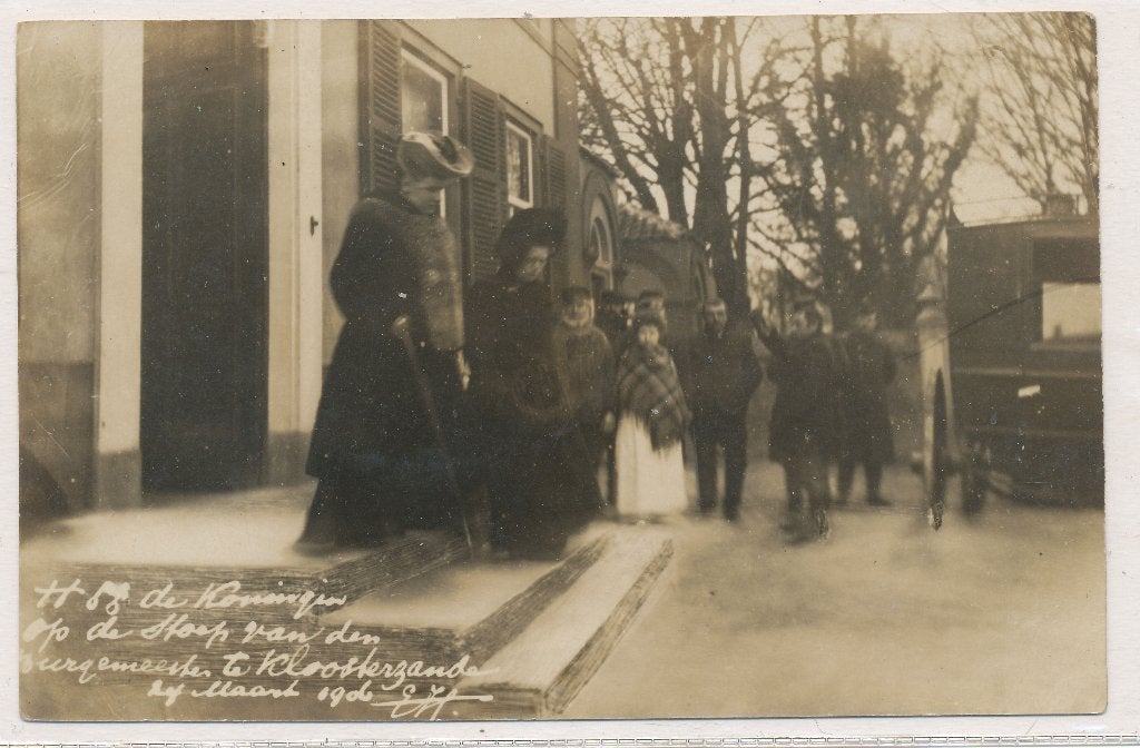 Kloosterzande - H.M. de Koningin op de stoep vd Burgemeester, Ophalen of Verzenden, Voor 1920, Ongelopen, Zeeland