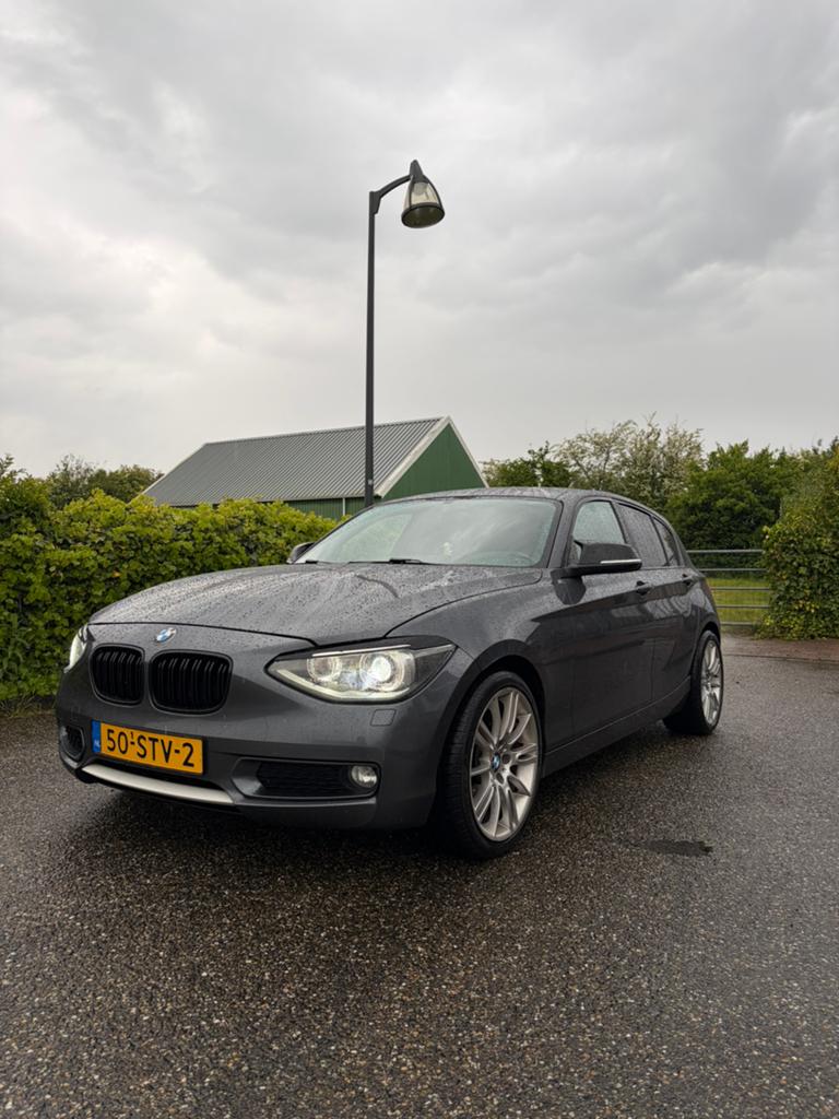 BMW 1-Serie 116I 100KW 5DR 2011 Grijs, 1-Serie, 4 cilinders, Origineel Nederlands, 1200 kg