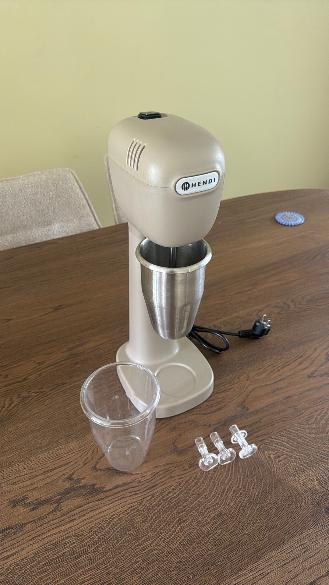 Hendi - milkshake mixer (karamel/beige), Minder dan 1 liter, Ophalen of Verzenden, Zo goed als nieuw, 1 snelheid