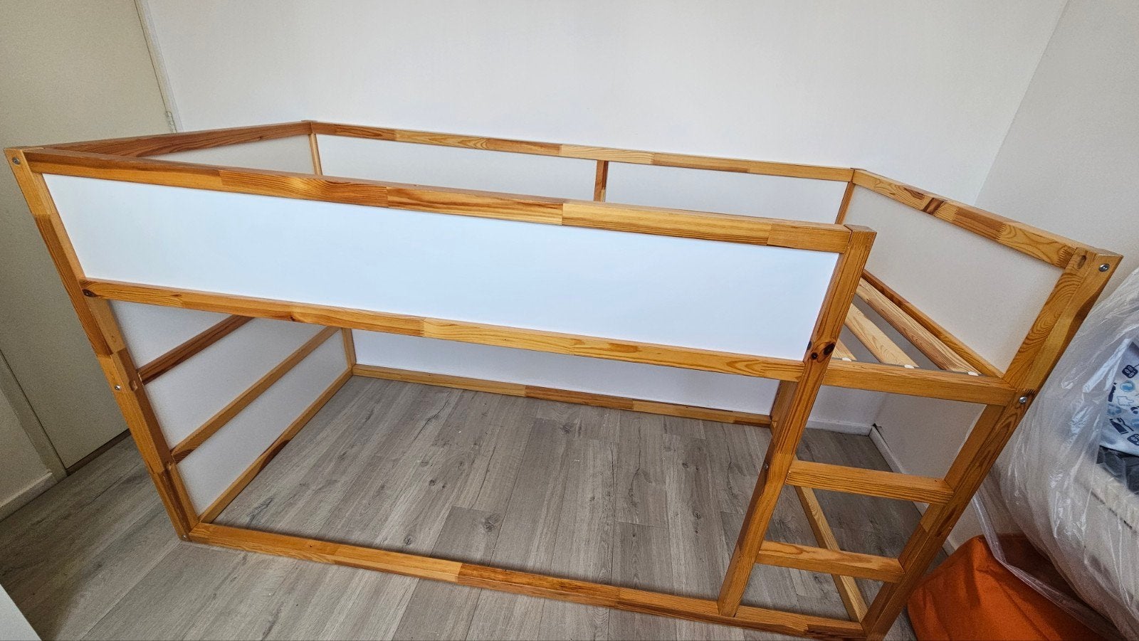 Kura Keerbaar bed 90x200 (direct beschikbaar), Kinderen en Baby's, Ophalen, Gebruikt, Halfhoogslaper