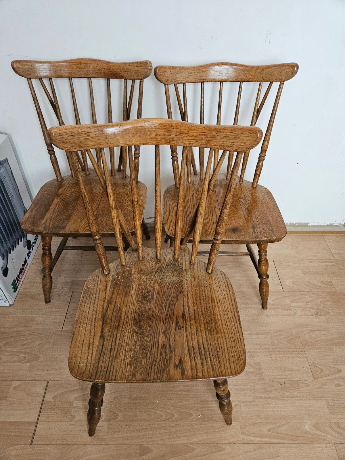 Set van 4 vintage houten eetkamerstoelen, Antiek en Kunst, Ophalen