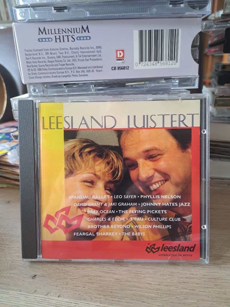Leesland Luistert CD - Diverse Artiesten (Z243-56), Ophalen of Verzenden, Zo goed als nieuw, Pop