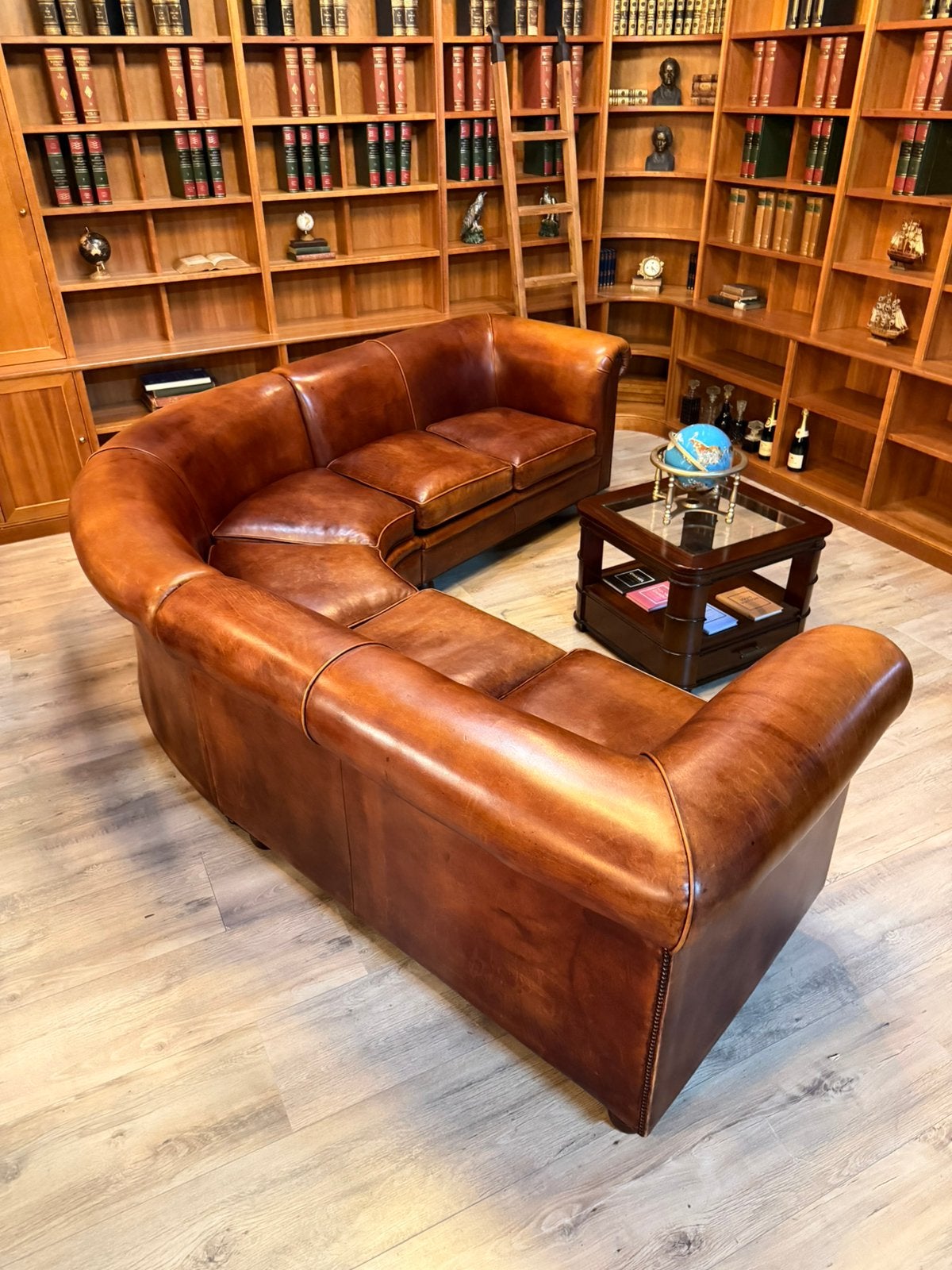 Zeer Exclusieve Handgemaakte Schapenleren club hoekbank, Ophalen, Chesterfield jinkie, Hoekbank, Leer