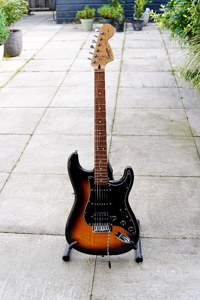 Squier Affinity Stratocaster by Fender, Muziek en Instrumenten, Ophalen, Gebruikt, Solid body, Fender