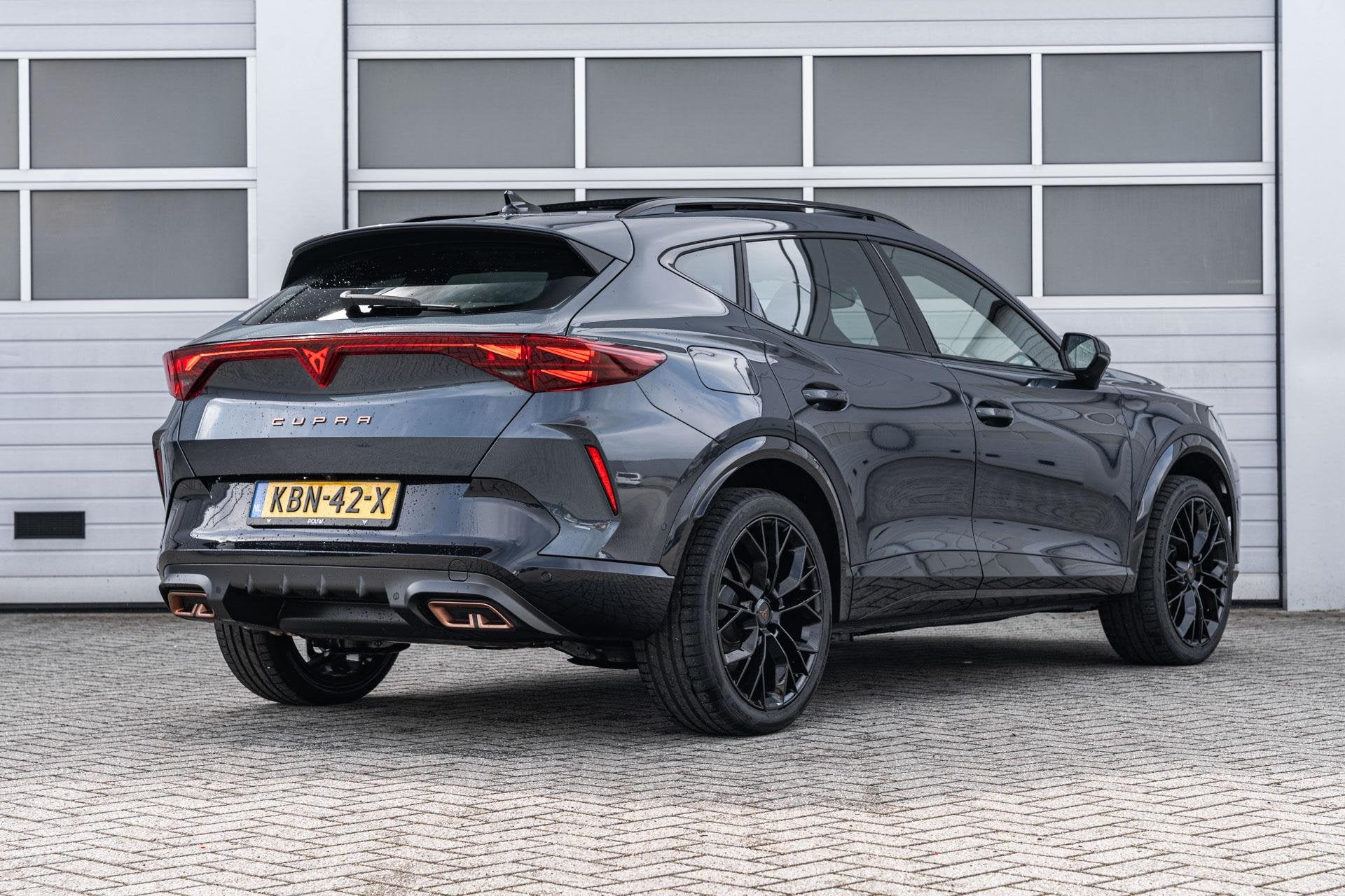 CUPRA Formentor 1.5 TSI e-Hybrid 204pk Business | Panoramada, Auto's, 12 maanden, Automatische klimaatregeling, 1498 cc, 4 cilinders