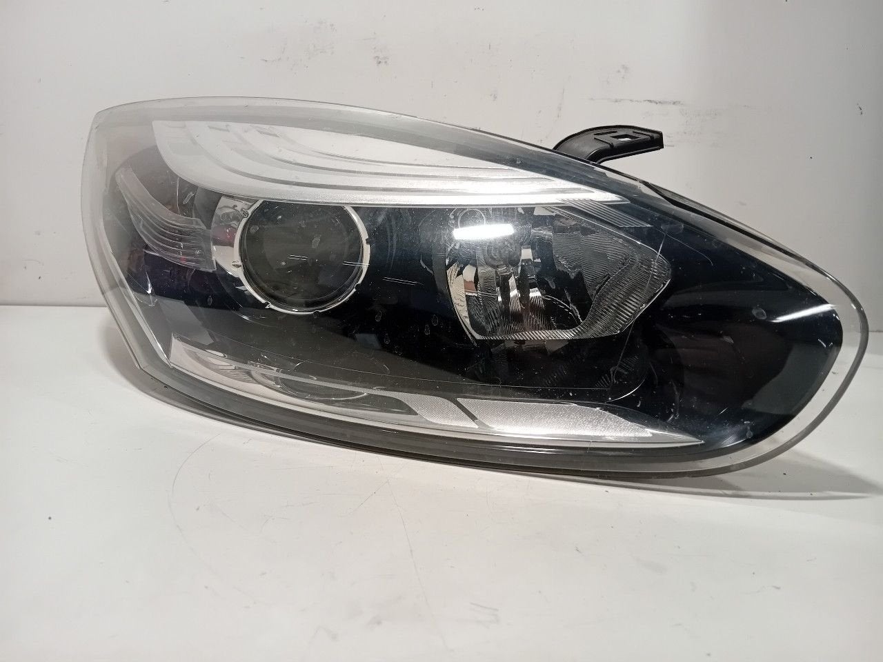 Koplamp rechts Renault Mégane, Onderdelen@venauto.nl, Van der Ven Autorecycling B.V., Gebruikt, Ettenseweg 76, 4706 PB Roosendaal, The Netherlands