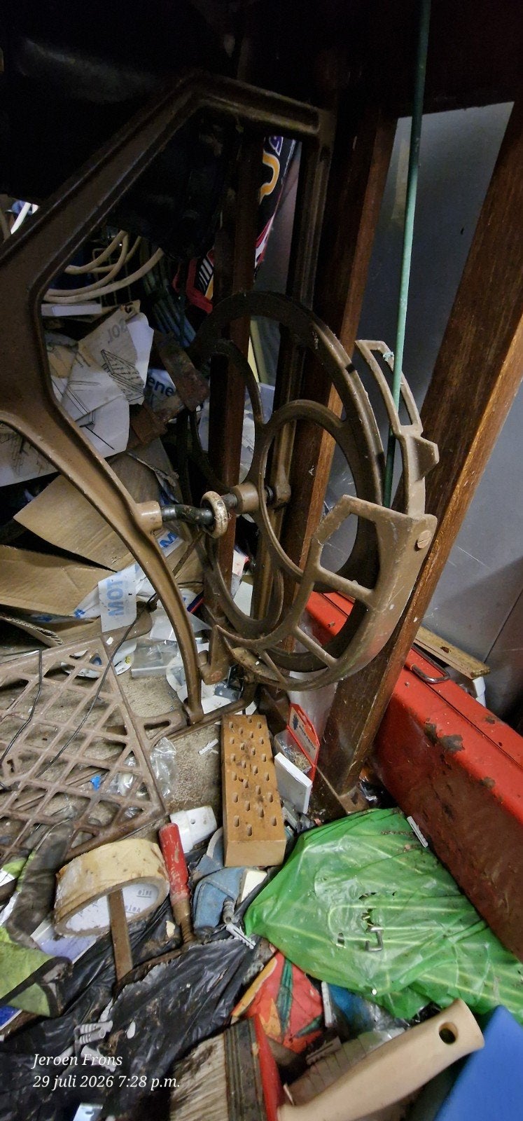 Antieke Pfaff 30 naaimachine met onderstel (schuurvondst), Ophalen, Naaimachine, Industrieel, Gebruikt