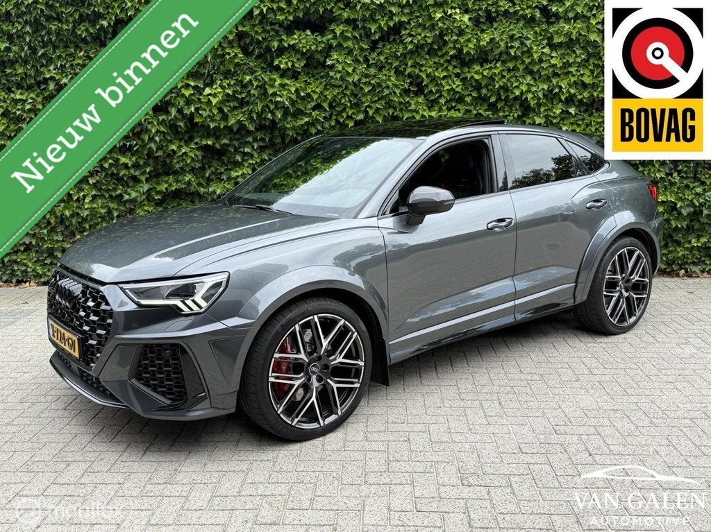 Audi RS Q3 2.5 TFSI 10-Years Edition|Wide Body|Carbon Seats, Auto's, Automaat, 12 maanden, Gebruikt, 1675 kg