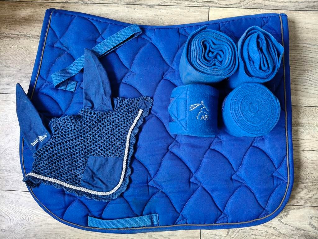 Zadeldekje (Fairplay),oornetje(Fairplay),fleecebandages(API), Ophalen of Verzenden, Zo goed als nieuw