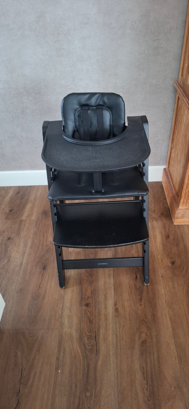 Kidsmill meegroei kinderstoel, Kinderen en Baby's, Kinderstoelen, Ophalen, Gebruikt, Meegroeistoel, Gordel(s)