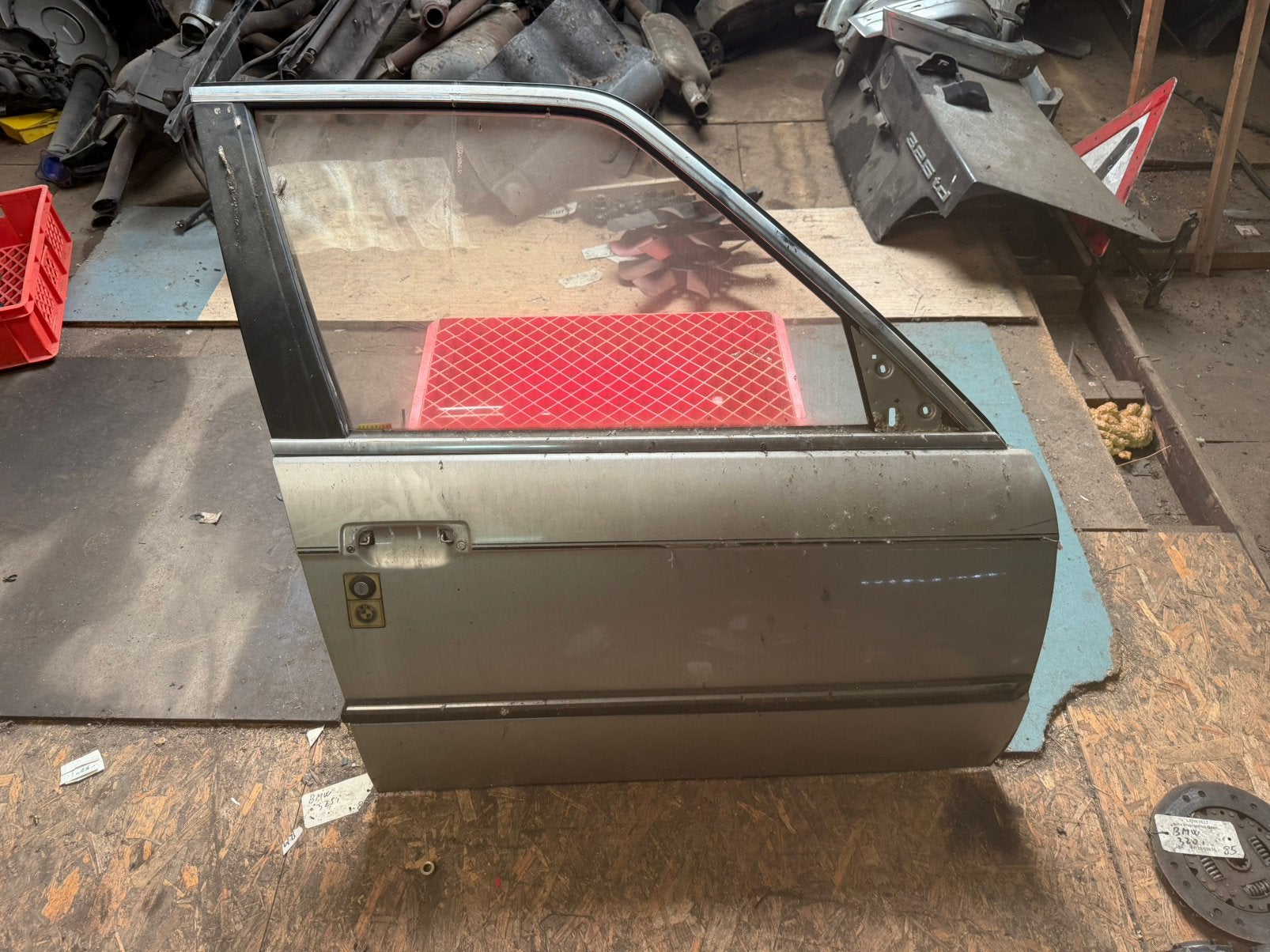 Bmw e30 deur rechts voor 1987 320i 325i, Ophalen of Verzenden