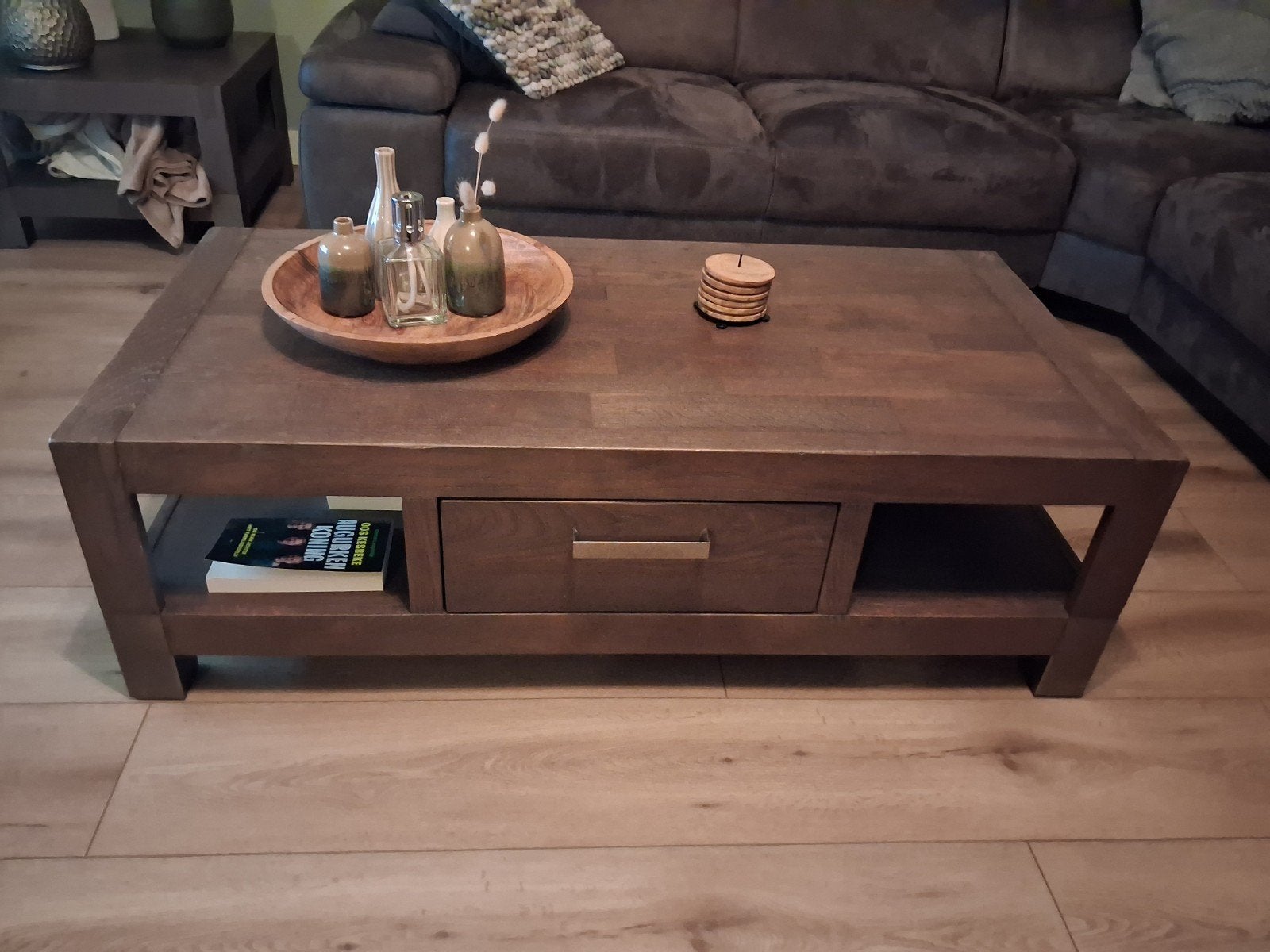 weg is weg  50 euro alles  salontafel, tv meubel bijzetta, Gebruikt, 100 tot 150 cm, Ophalen of Verzenden, Modern, robuust