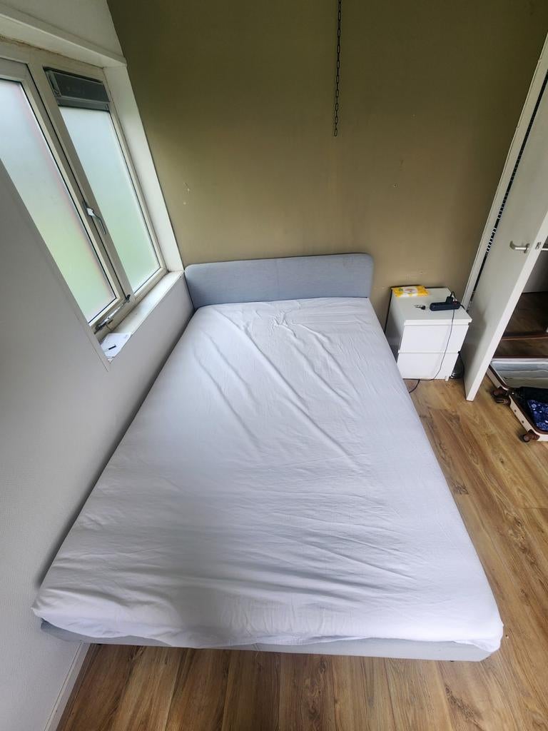 Ikea bed/twijfelaar met hoofdbord incl matras, Gebruikt, Tweepersoons, 200 cm, 140 cm