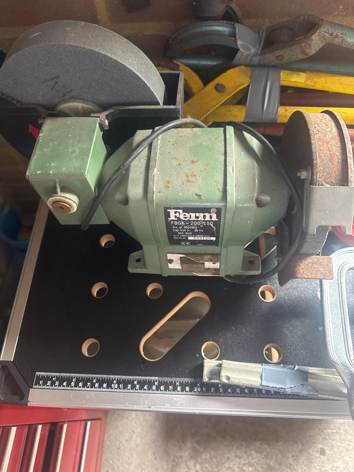 Ferm FBGK-200/150 Werkbankslijpmachine, Ophalen, Gebruikt, Minder dan 700 watt, Werkbankslijpmachine