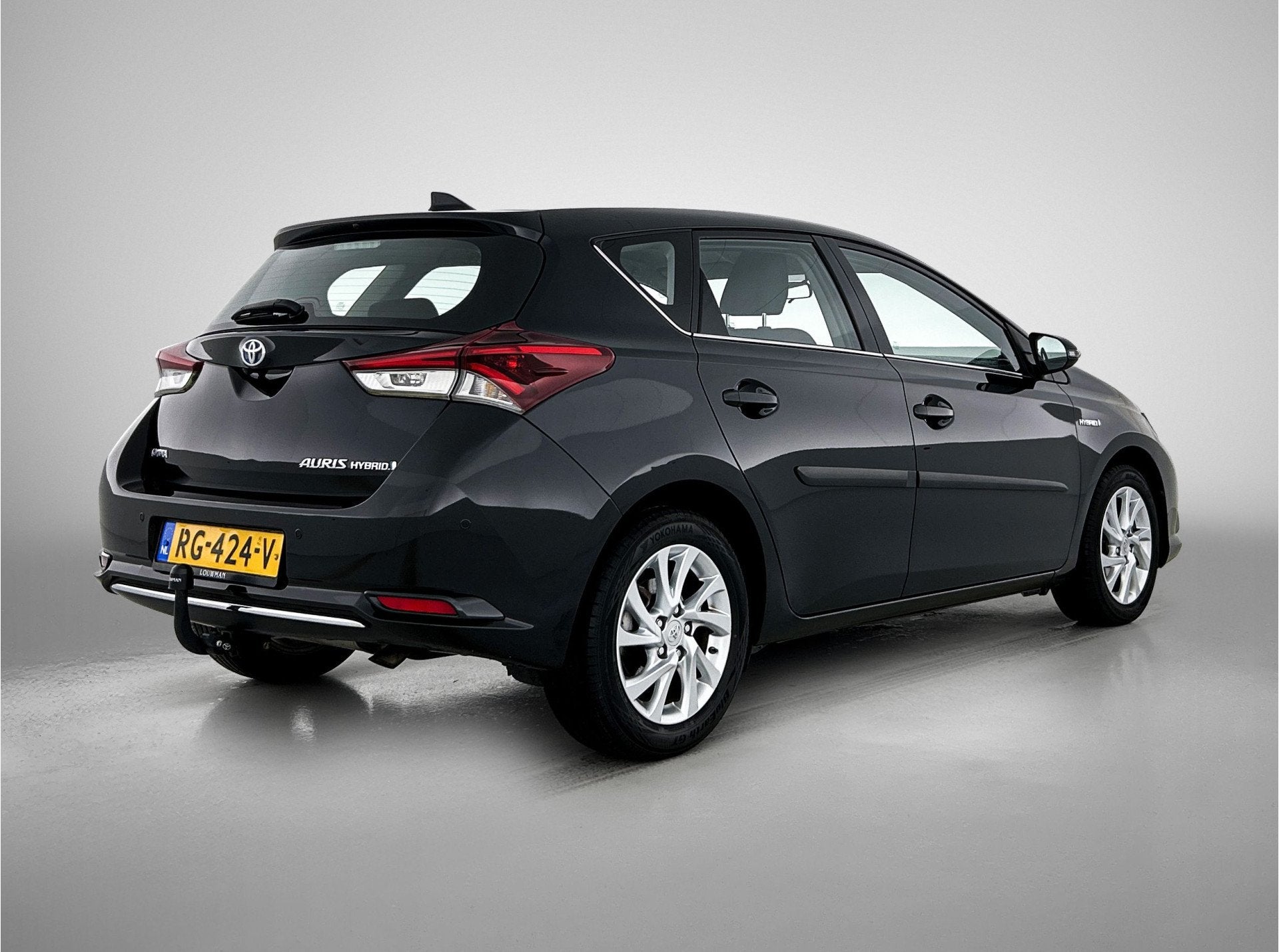 Toyota Auris 1.8 Hybrid Dynamic | Trekhaak afneembaar | Park, Auto's, 12 maanden, Gebruikt, 4 cilinders, Zwart