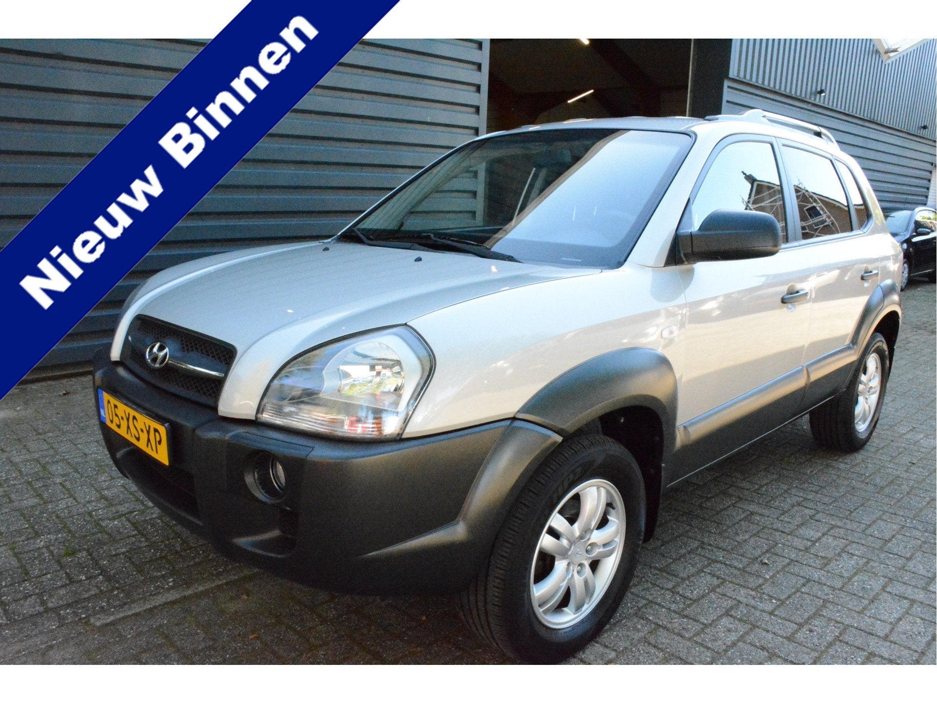 Hyundai Tucson 2.0i Dynamic|Airco|Trekhaak|Nieuwstaat, Auto's, Gebruikt, 4 cilinders, Origineel Nederlands, Handgeschakeld