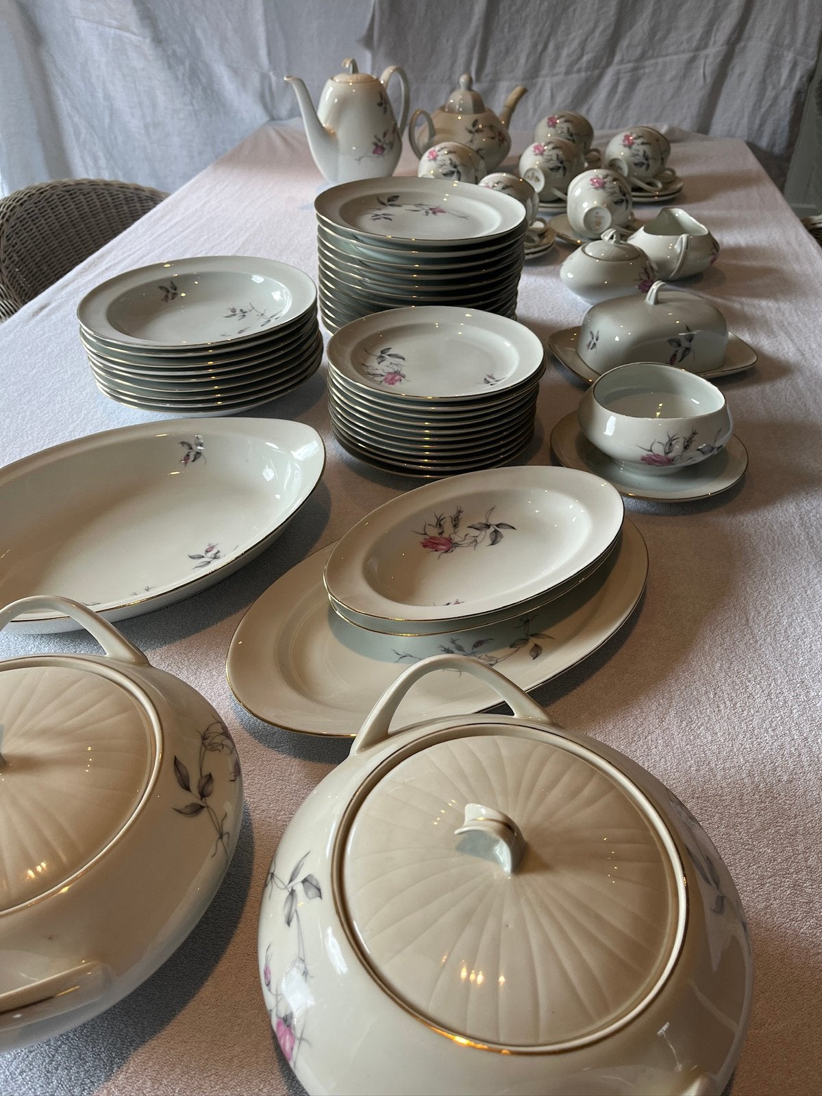 Brocante servies, Ophalen