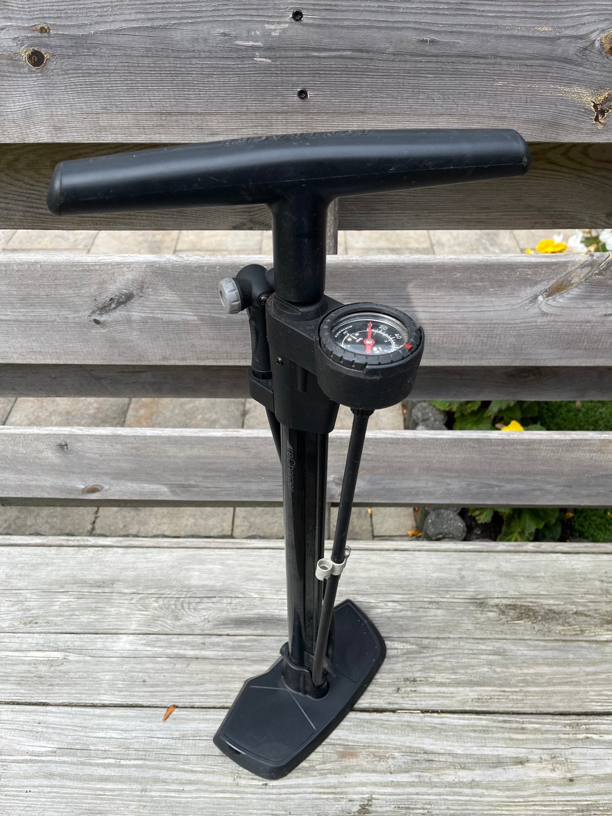Boontrager Fietspomp met drukmeter, Ophalen of Verzenden, Drukmeter, Gebruikt