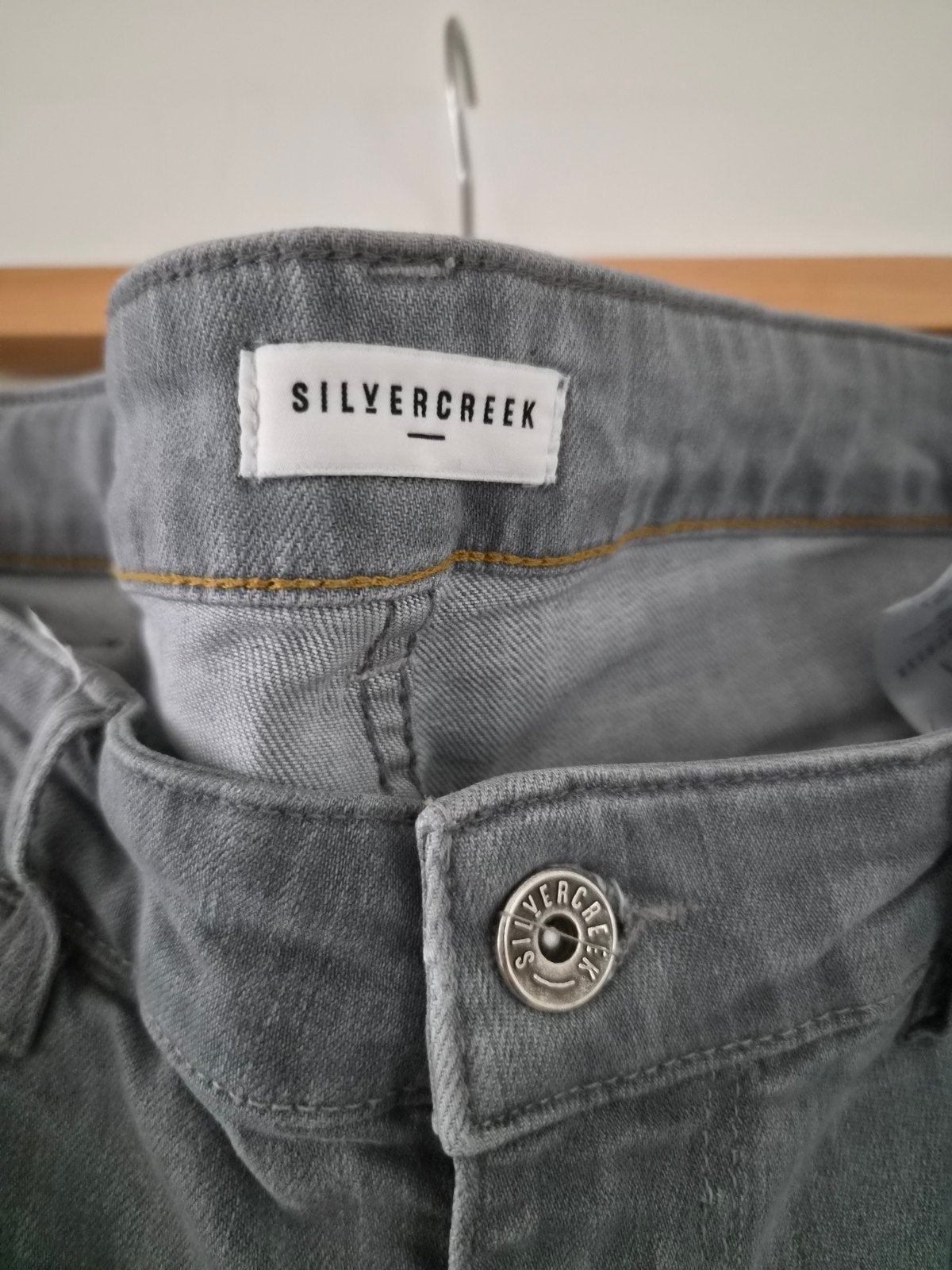 Nette grijze Silvercreek spijkerbroek W36-L36, W36 - W38 (confectie 52/54), Ophalen of Verzenden, Zo goed als nieuw, Grijs