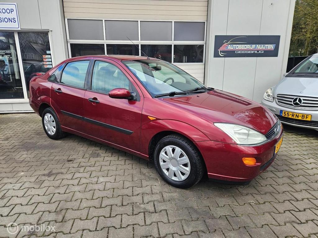 Ford Focus 1.6-16V Ghia AIRCO, 1596 cc, 101 pk, Gebruikt, 4 stoelen