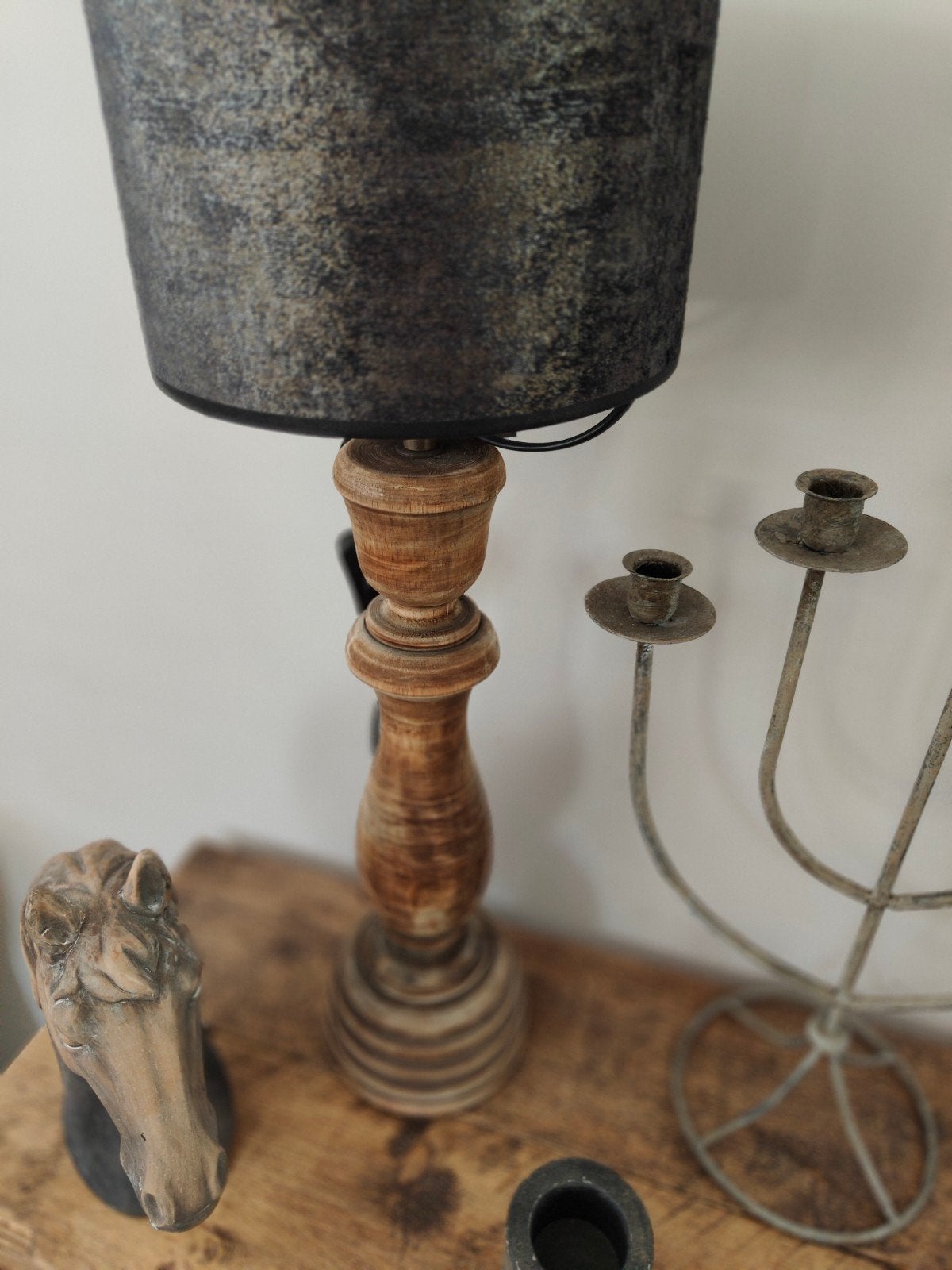 Prachtige sobere landelijke houten lamp - Nieuwe collectie, Huis en Inrichting, Lampen | Overige, Nieuw, Ophalen of Verzenden