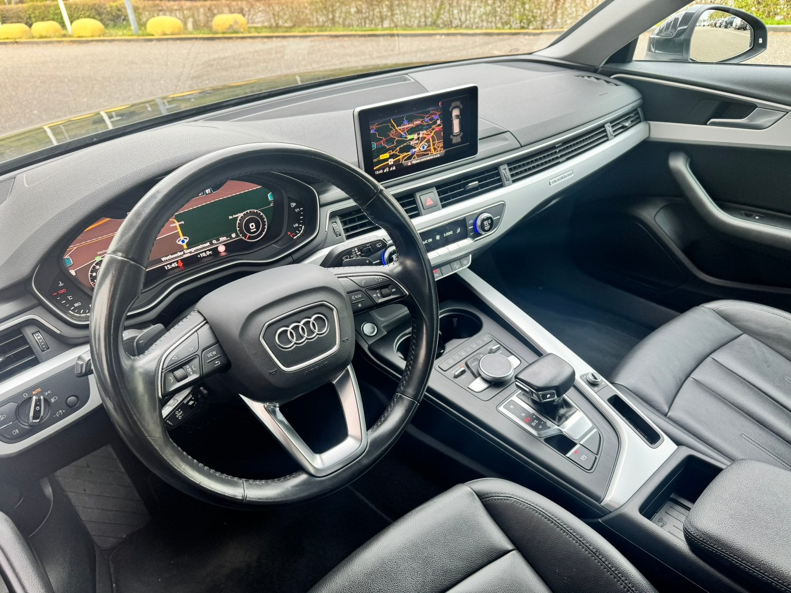 Audi A4 2.0 TFSI Allroad Quattro | Digi | Lane | Adaptive, 4 cilinders, 1984 cc, A4, Vierwielaandrijving