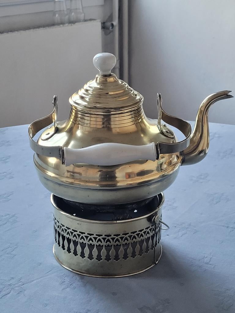 Antieke Geel Koperen Waterketel op Komfoortje, Ophalen of Verzenden, Koper