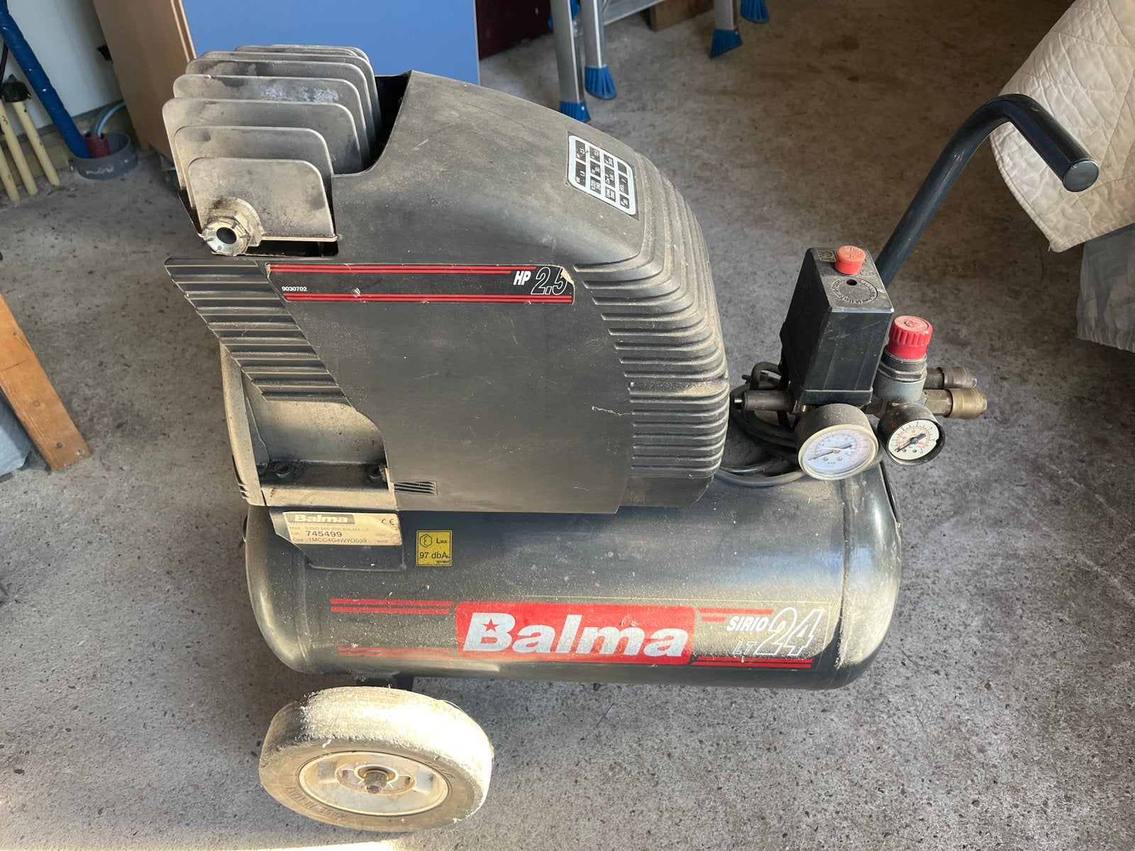 Balma Sirio 24 Compressor - 2.5 PK, 24 Liter Tank, Ophalen, Gebruikt, 6 tot 10 bar, Minder dan 200 liter/min