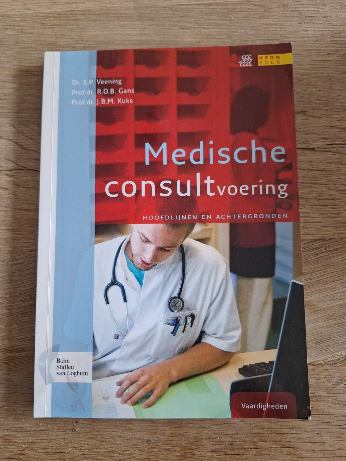 Medische consultvoering - Hoofdlijnen en achtergronden, Dr. E.P. Veening, Prof.dr. R.O.B. Gans, Prof.dr. J.B.M. Kuks, Ophalen of Verzenden