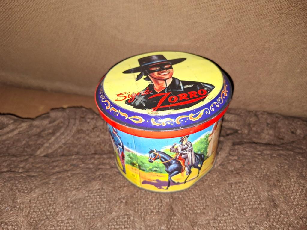 Vintage Disney zorro blikje, Ophalen of Verzenden, Beeldje of Figuurtje