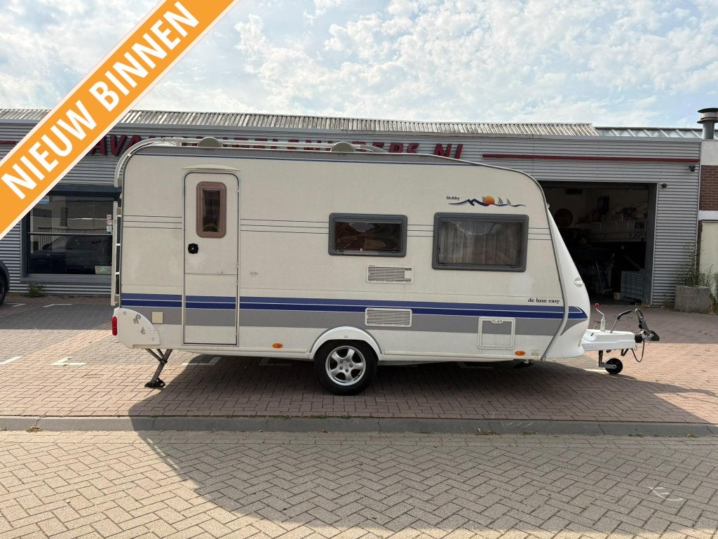 Hobby De luxe Easy 440 SF Caravan in goede staat, Caravans en Kamperen, Schokbreker, Hobby, Bedrijf, Treinzit