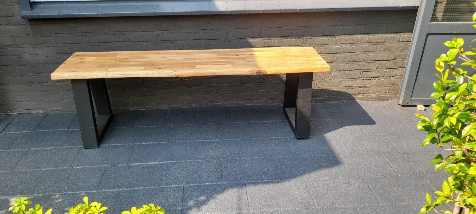 Boomstam   bank met stalen poten - 145x38x45 cm, Ophalen, Gebruikt, Hout, Eén