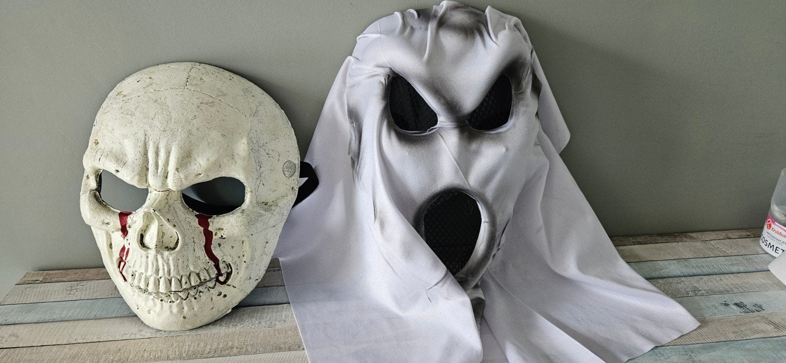2 maskers halloween masker, Ophalen, Gebruikt, Halloween of Griezel