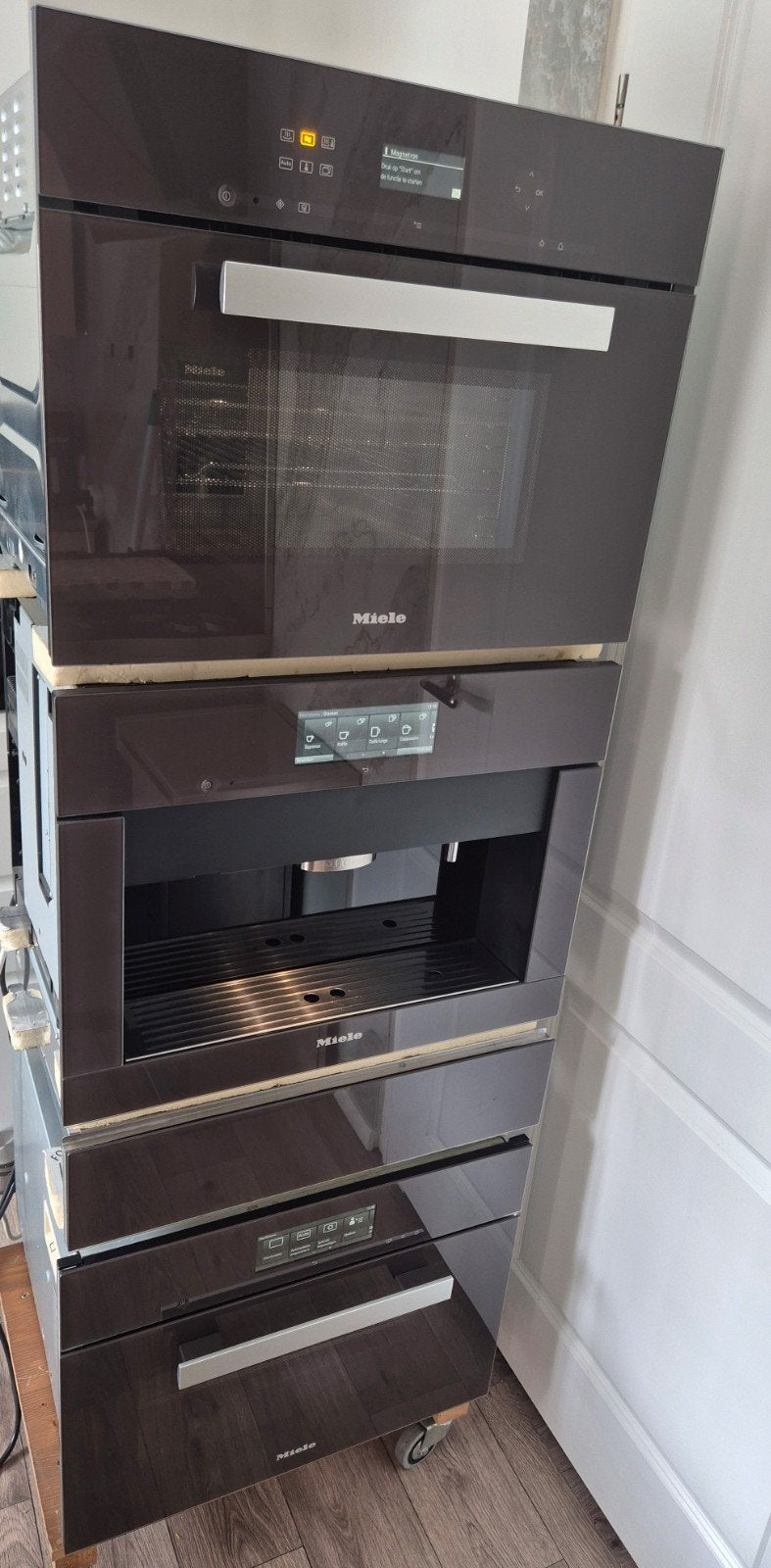 Luxe Miele set: combi oven/ stoom/ magnetron/ koffiemachine, Ophalen, 45 tot 50 cm, Zo goed als nieuw, Inbouw