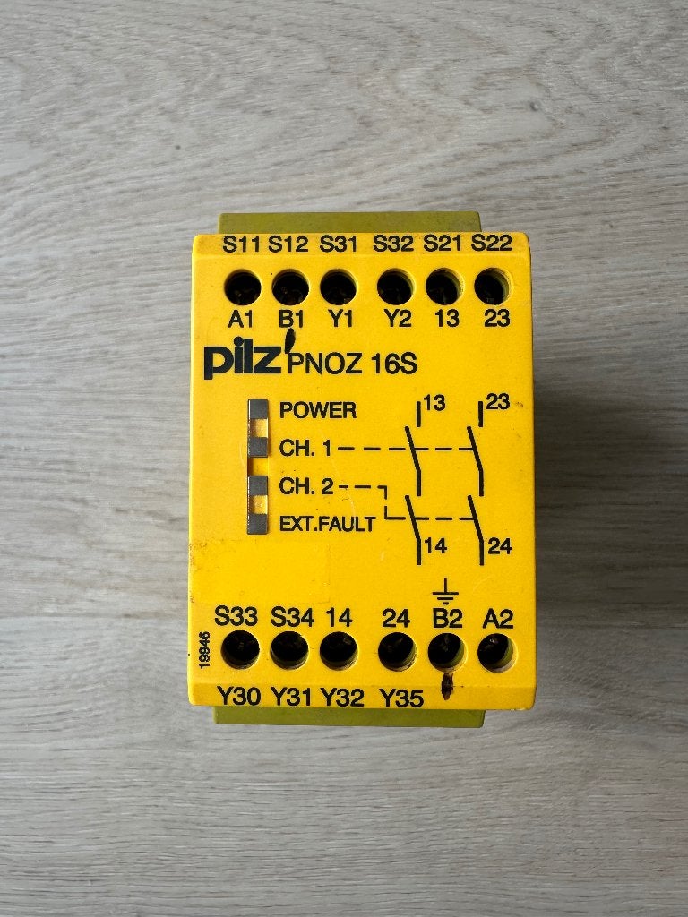 PILZ PNOZ 16S, Ophalen of Verzenden, Gebruikt