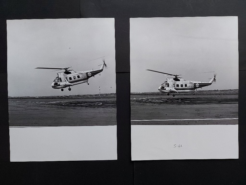 2 foto's van een KLM Helikopter de PH-NZB (F1005), Ophalen of Verzenden, Gebruikt, Kaart, Foto of Prent