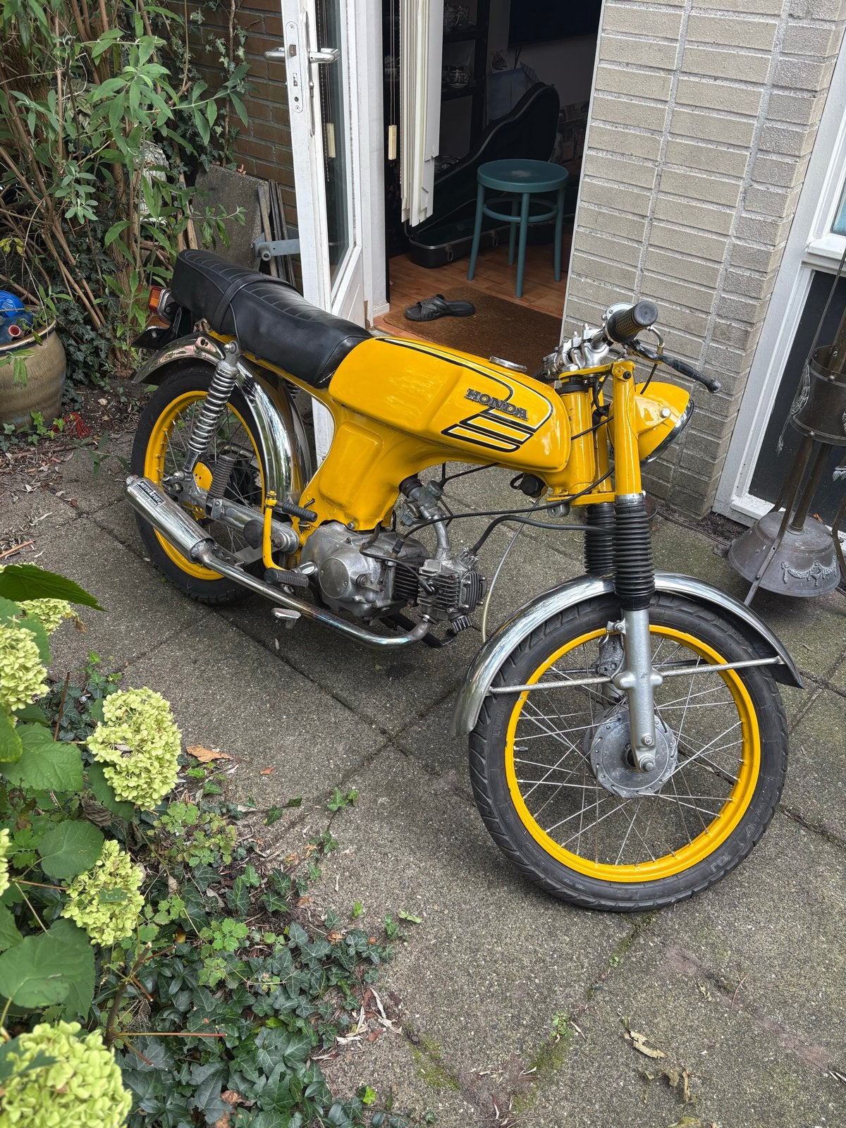 Unieke Honda SS50 brommer - Geen kenteken, geen teller, Fietsen en Brommers, Ophalen, Gebruikt, Maximaal 45 km/u, Overige modellen