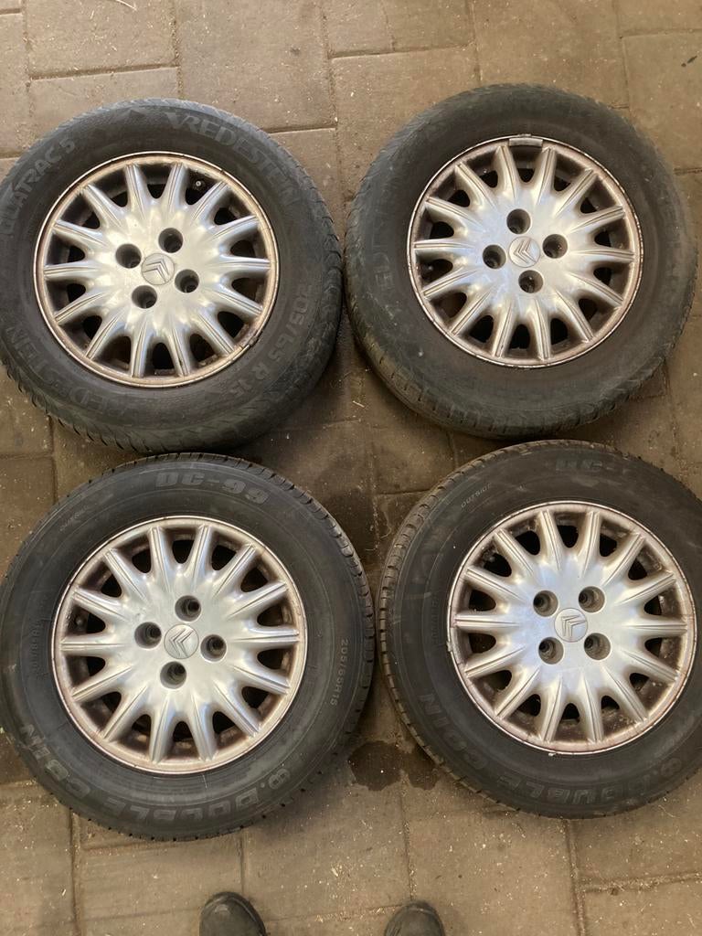 4x wielen citroen C5 2002 en een reservewiel, Ophalen, Gebruikt