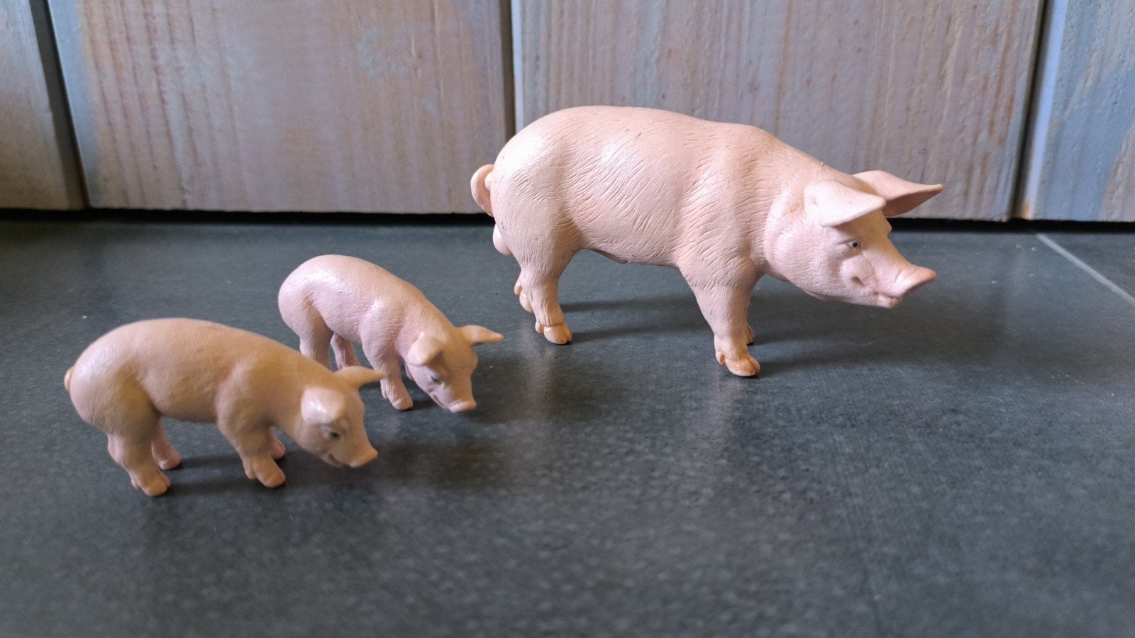 Schleich varken met 2 biggetjes - Boerderijdieren speelgoed, Ophalen of Verzenden, Zo goed als nieuw