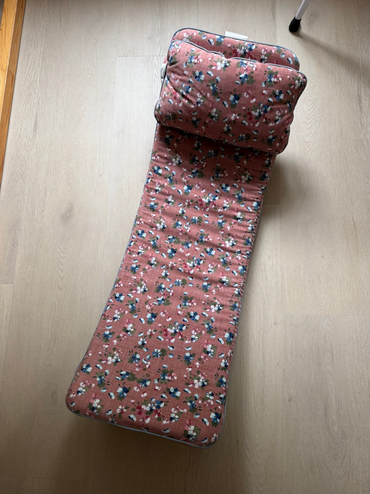 Wobbel met vilt incl matras en kussen, Ophalen, Gebruikt