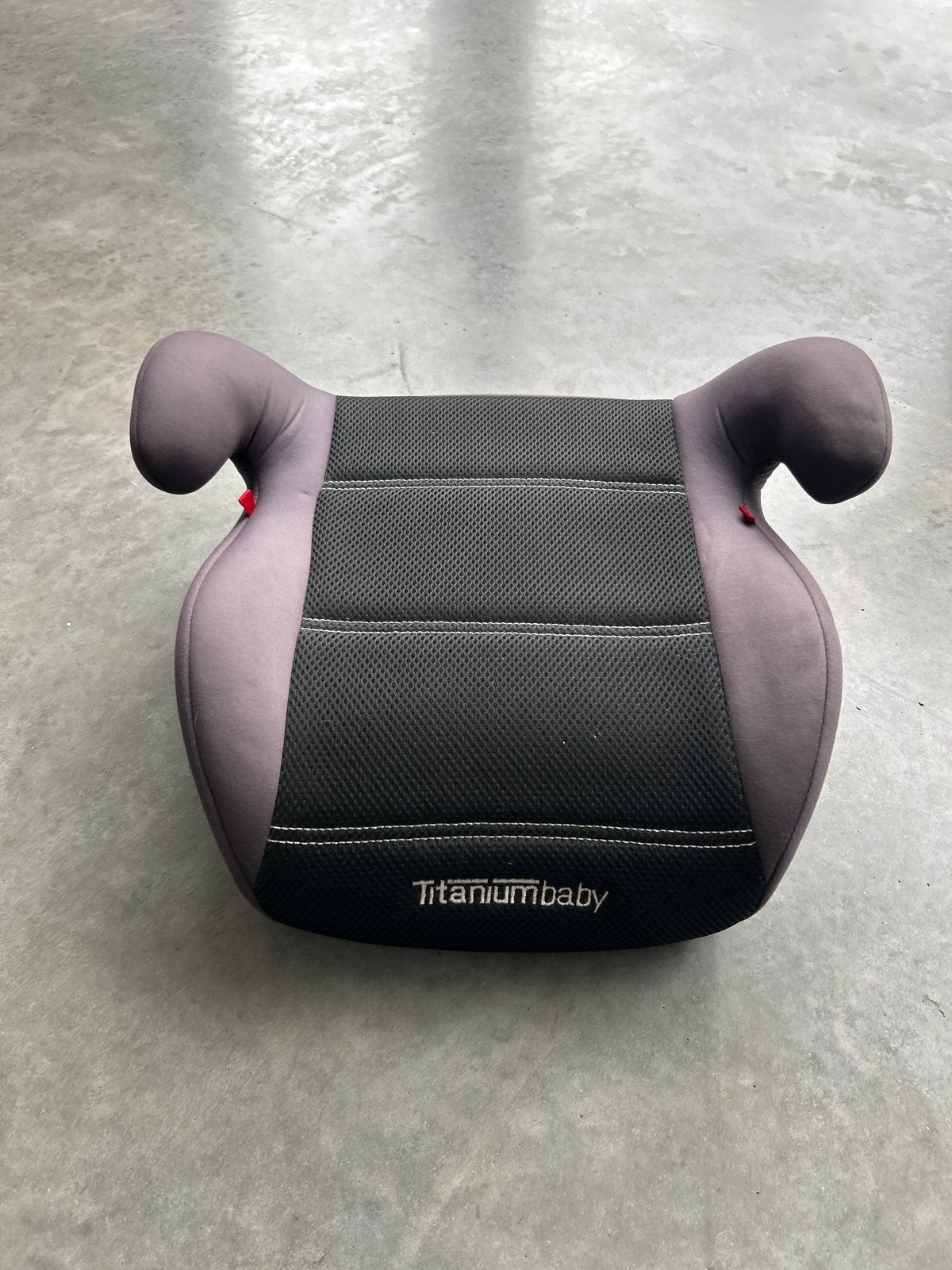 Titaniumbaby zitverhoger 15-36 kg, Overige merken, 15 t/m 36 kg, Ophalen of Verzenden, Gebruikt