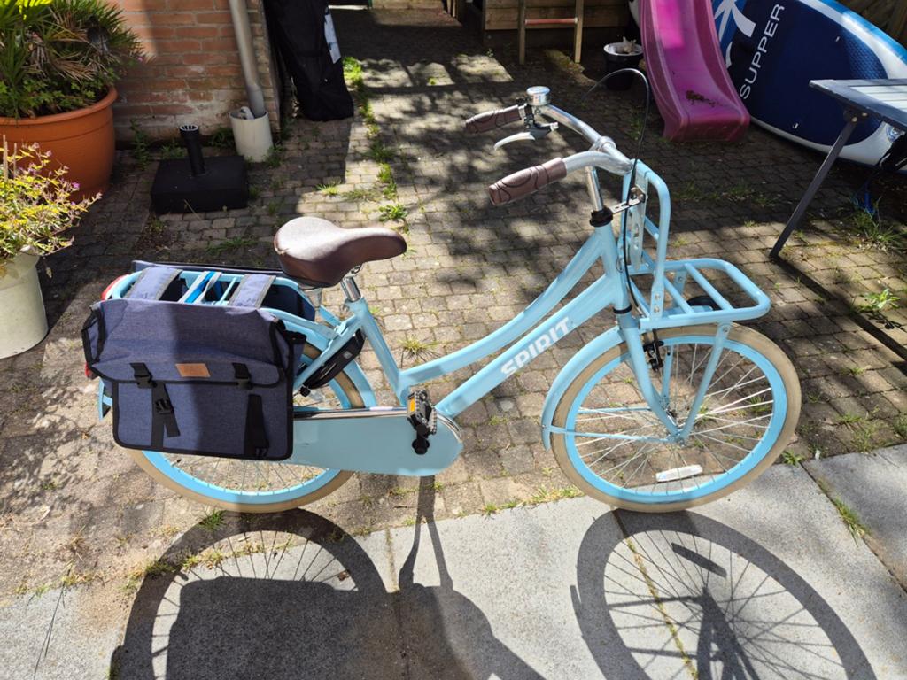 Spirit transportfiets met voordrager en dubbele fietstas, Fietsen en Brommers, Fietsen | Dames | Damesfietsen, Terugtraprem, Versnellingen