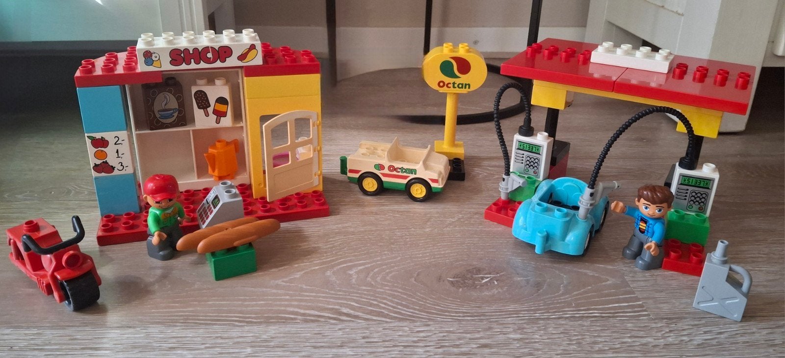 Tankstation met winkel, Ophalen of Verzenden, Duplo