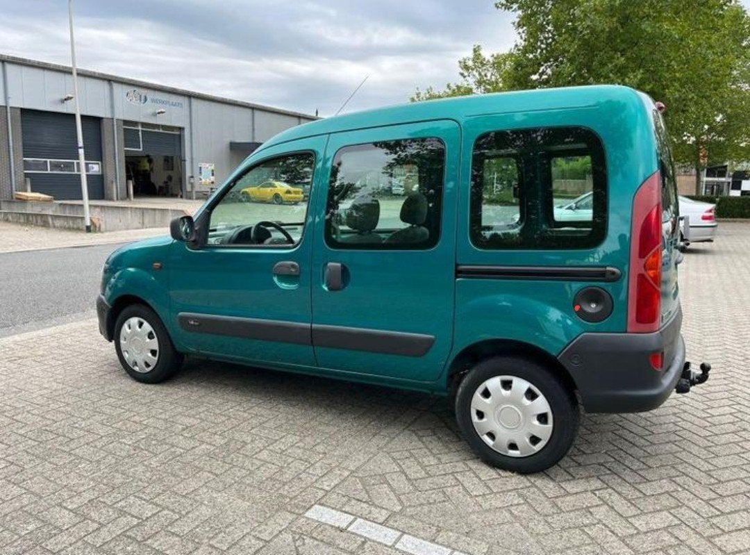 Renault Kangoo 2002 Onderdelen, Ophalen of Verzenden, Renault, Bumper