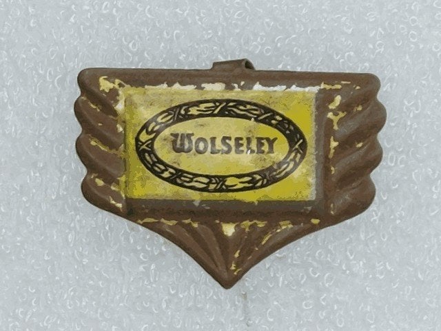 SP2225 Speldje Wolseley motor-car Great Britain, Ophalen of Verzenden, Gebruikt, Transport